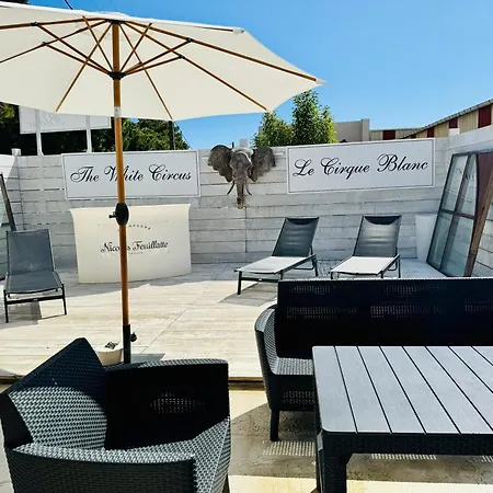 Chalet Avec Piscine *